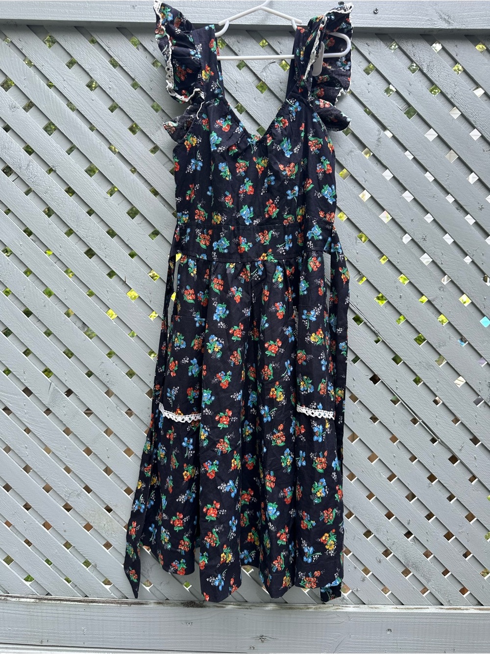 Vintage 70’s handmade Black floral midi dress with ruffle sleeves and lace trim